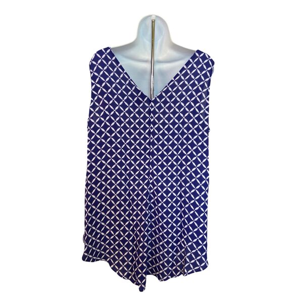 Worthington Woman Sleeveless V-Neck Top 1X Blue White Geometric Preppy - Picture 2 of 6
